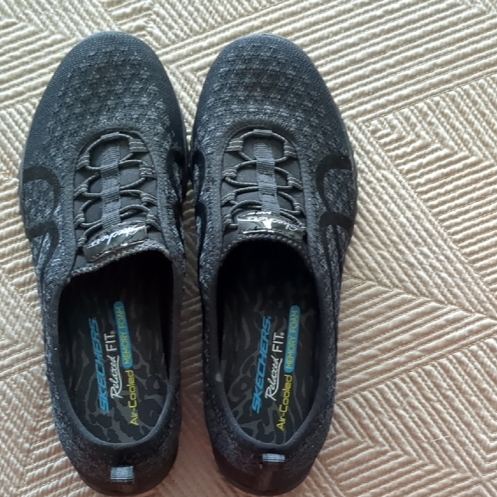 Skechers Black Knit Sneakers